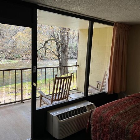 Newfound Lodge On The River Cherokee Extérieur photo
