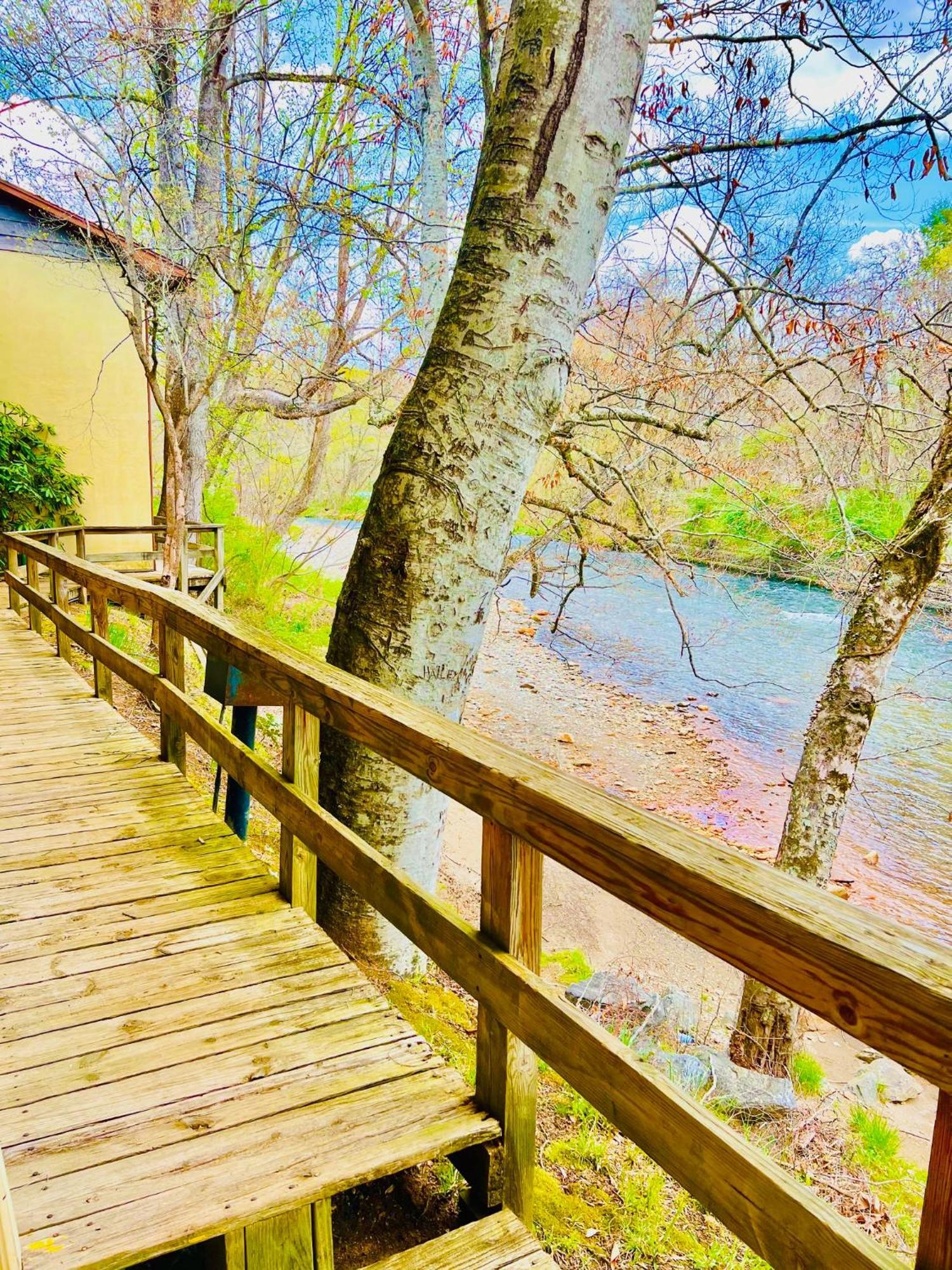 Newfound Lodge On The River Cherokee Extérieur photo