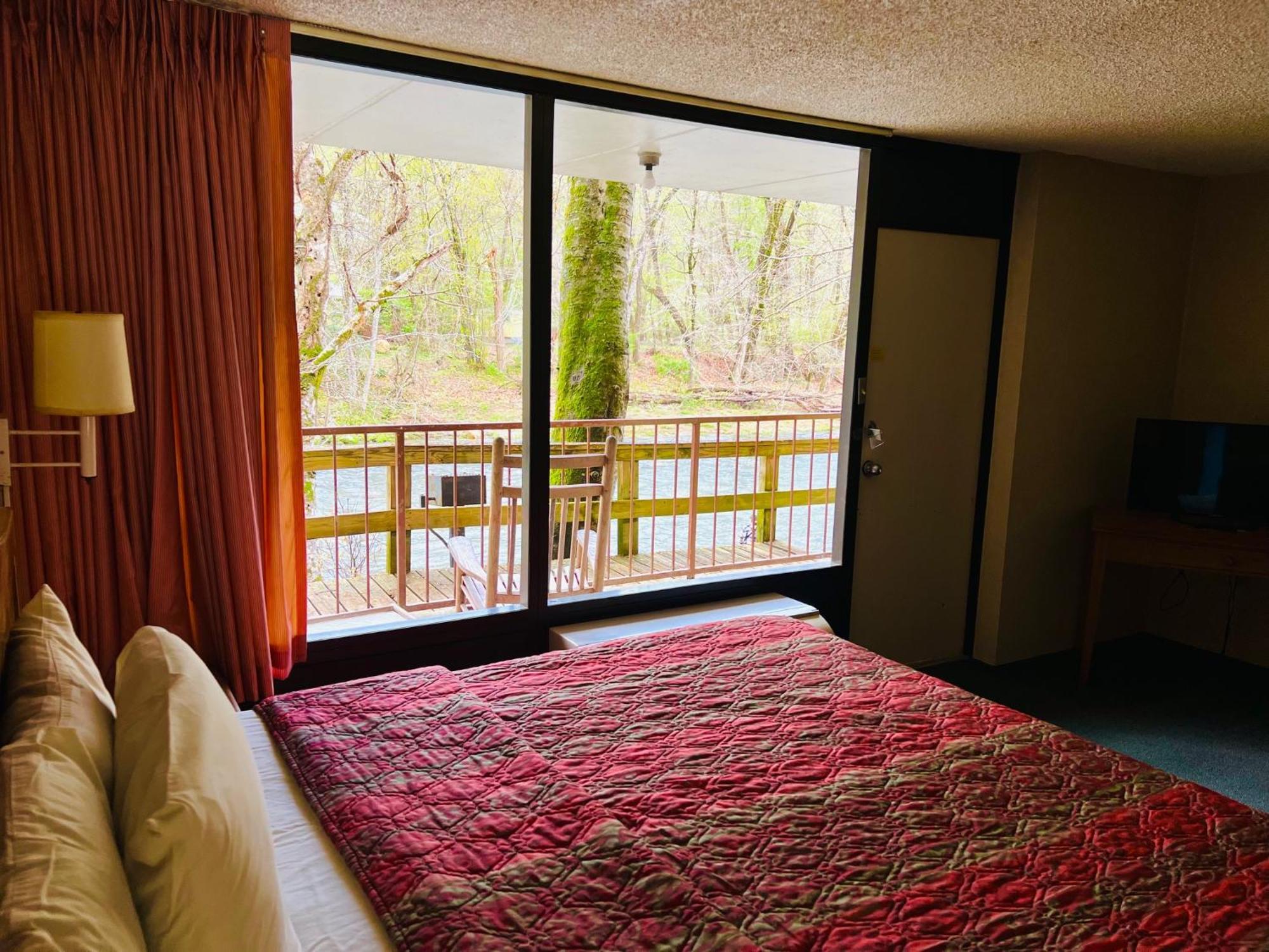 Newfound Lodge On The River Cherokee Extérieur photo